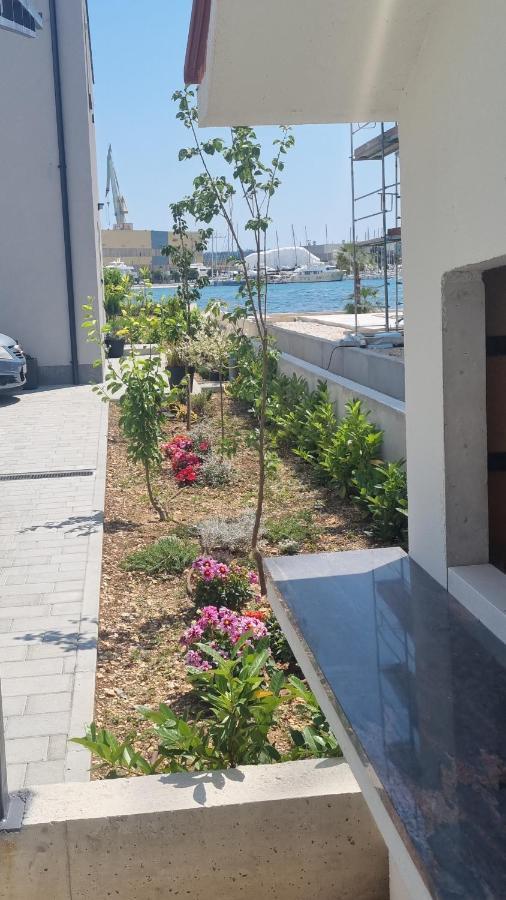 Ferienwohnung Luxa 5 Min Old Town, 10 Min Airport Trogir Exterior foto