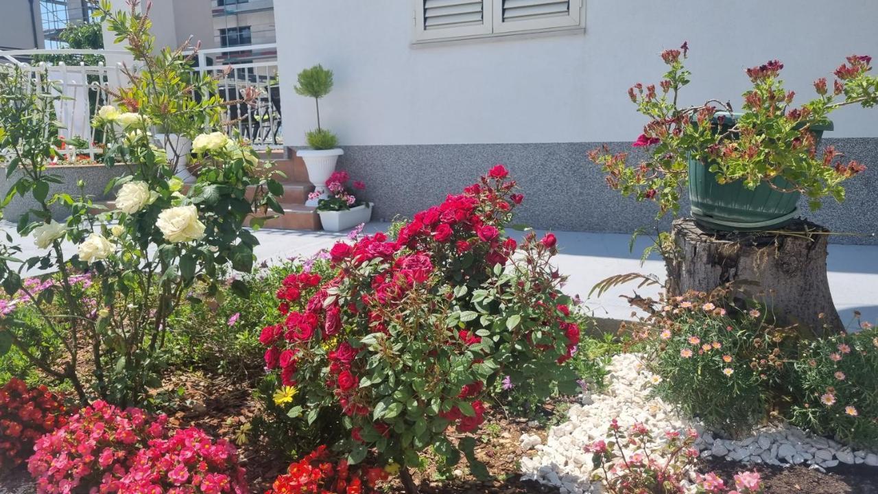 Ferienwohnung Luxa 5 Min Old Town, 10 Min Airport Trogir Exterior foto